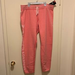 Pink XL NWT Under Armour Sweatpants